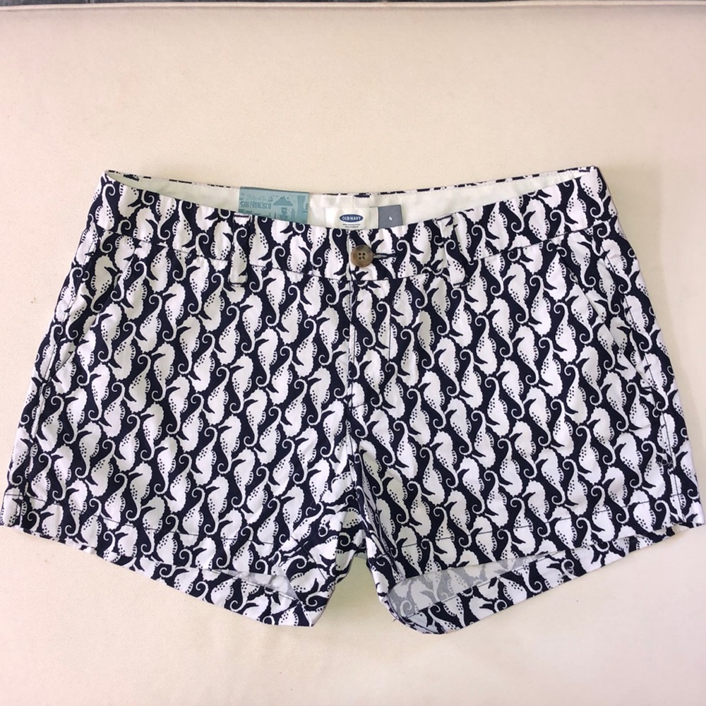 NWT Seahorse navy &white print shorts
